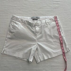 Old Navy White Women's Bermuda Shorts - Classic Chino Style